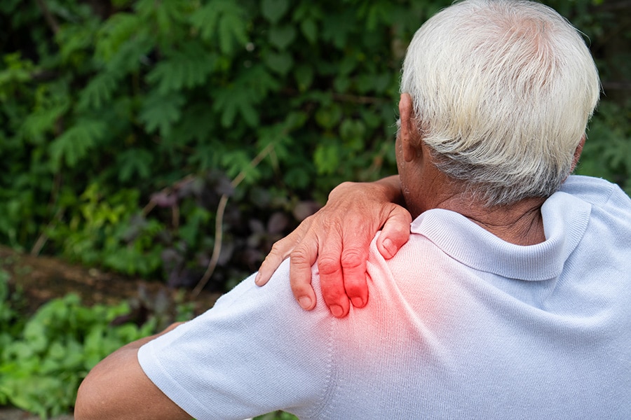 Stem Cell Therapy for Shoulder Pain - Featured Image