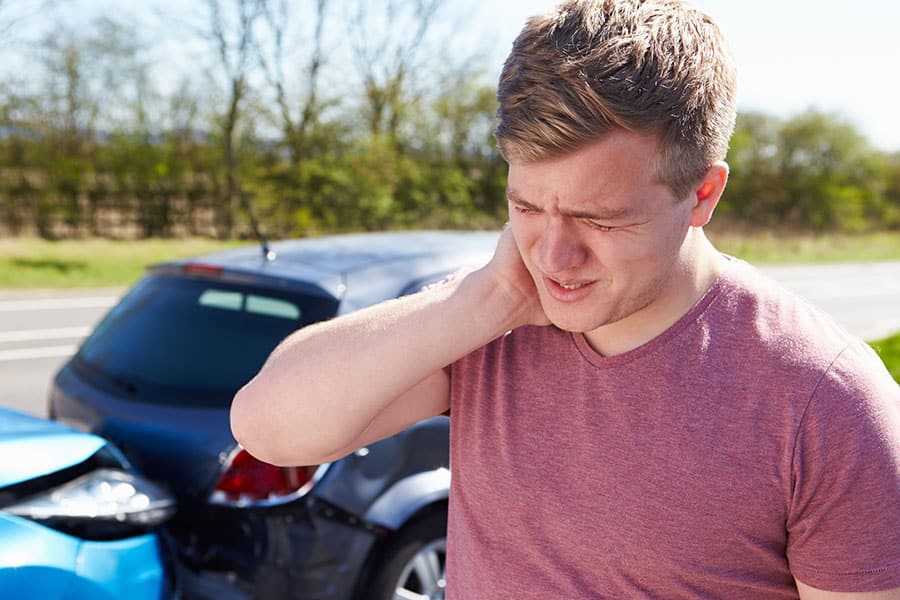 How to Treat a Whiplash Injury - Featured Image